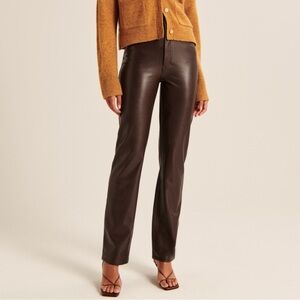 ABERCROMBIE Curve Love Vegan Leather 90s Straight Pant